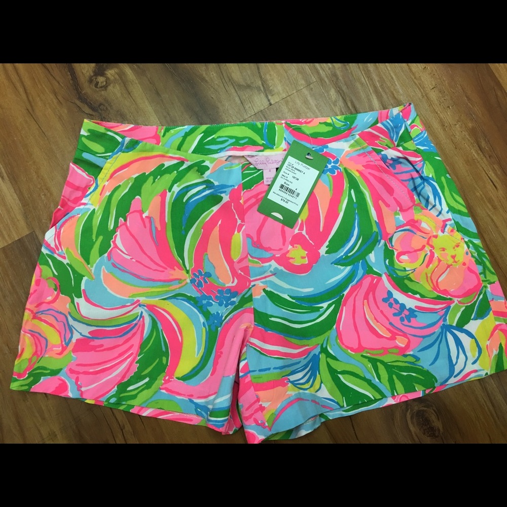 Lilly Pulitzer "Multi So Appealing"Jeannie shorts