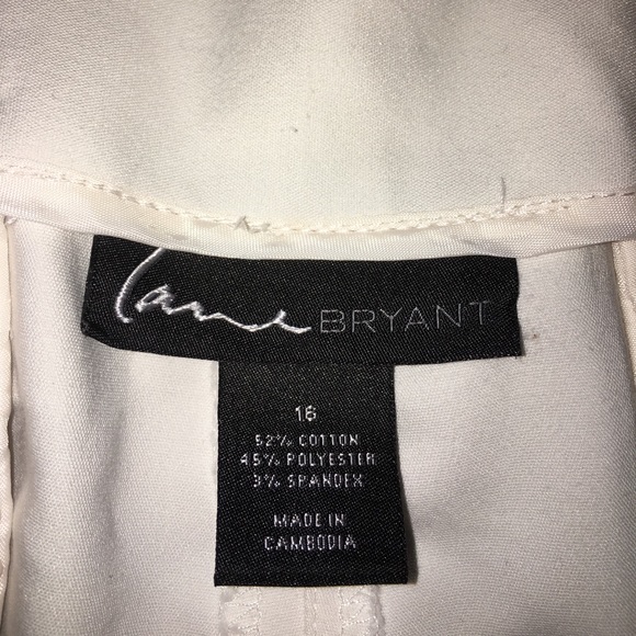 White pants - Picture 3 of 4