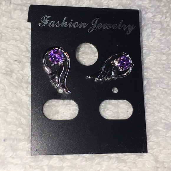 .925 sterling amethyst earrings. - Picture 3 of 3