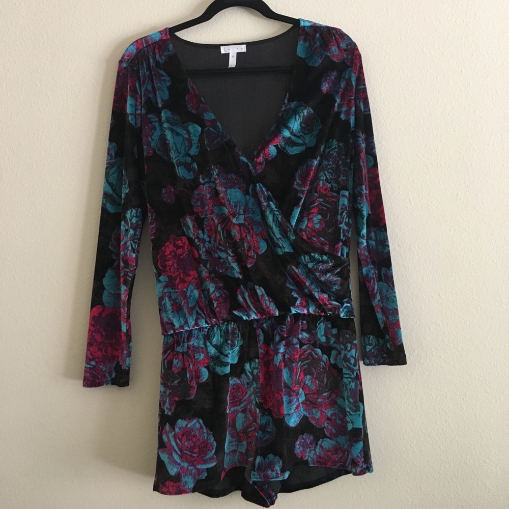 Crushed velvet romper
