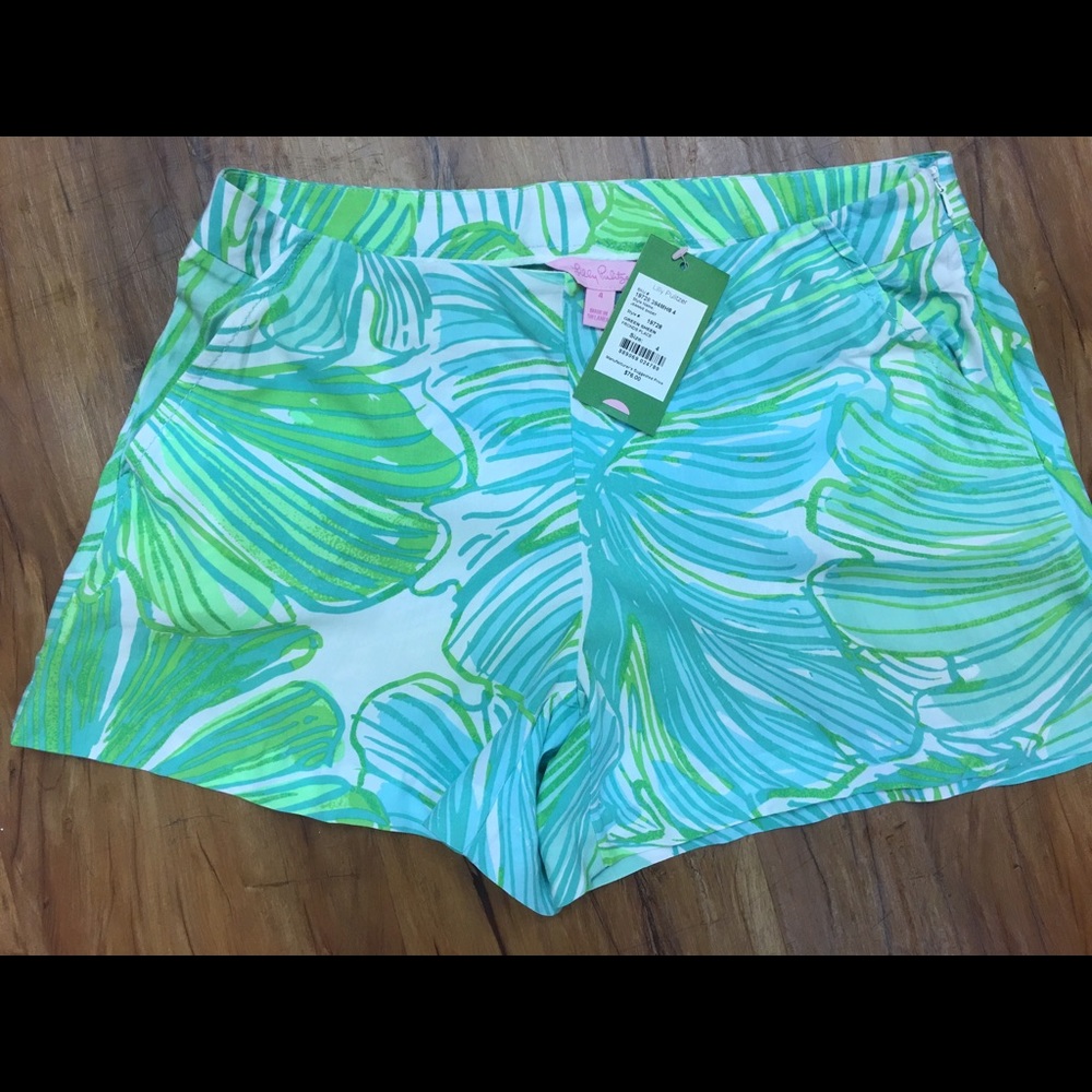 Lilly Pulitzer "Green Sheen" Jeannie shorts