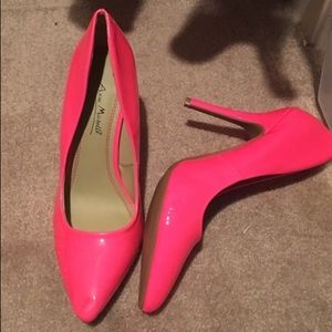 Pink pumps