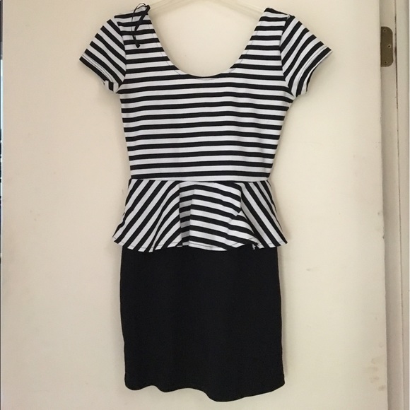 Urban Outfitters Dresses & Skirts - Black and white urban outfitters dress