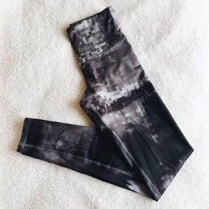 B&W Printed Champion Leggings