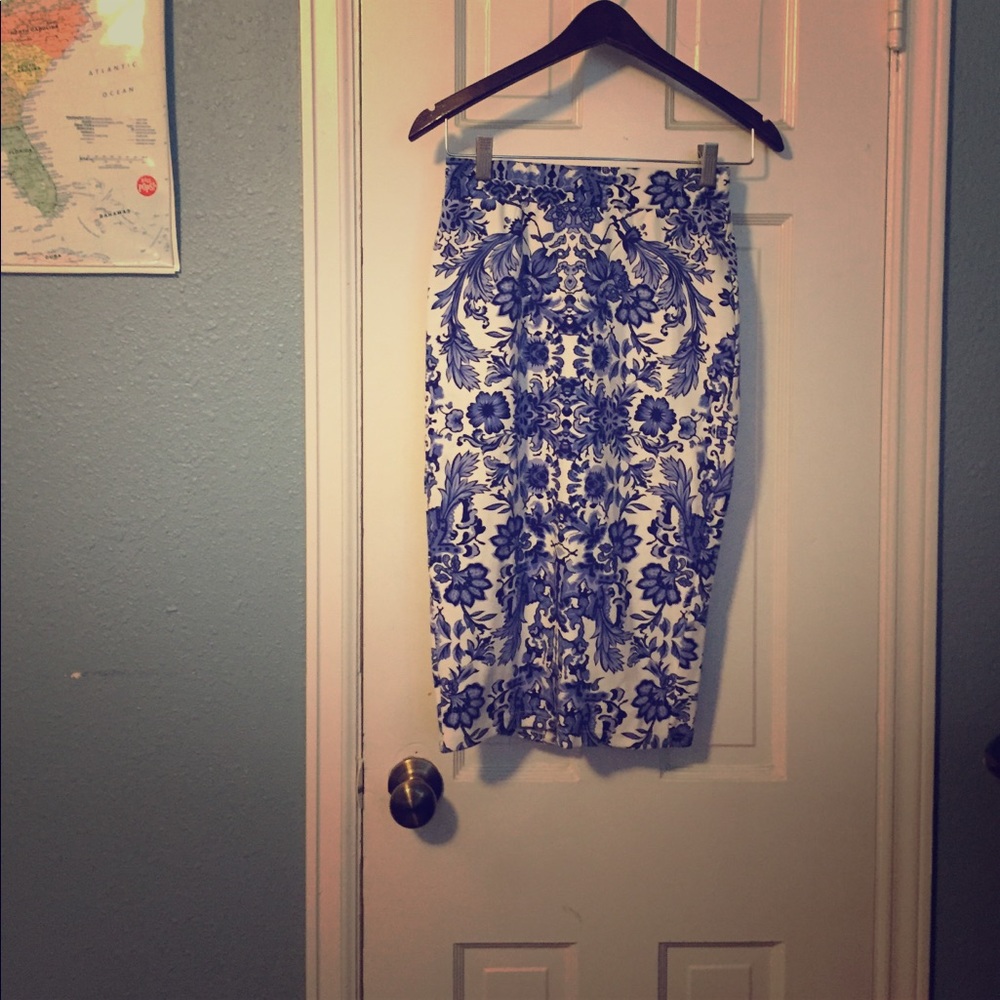 Blue floral pencil skirt