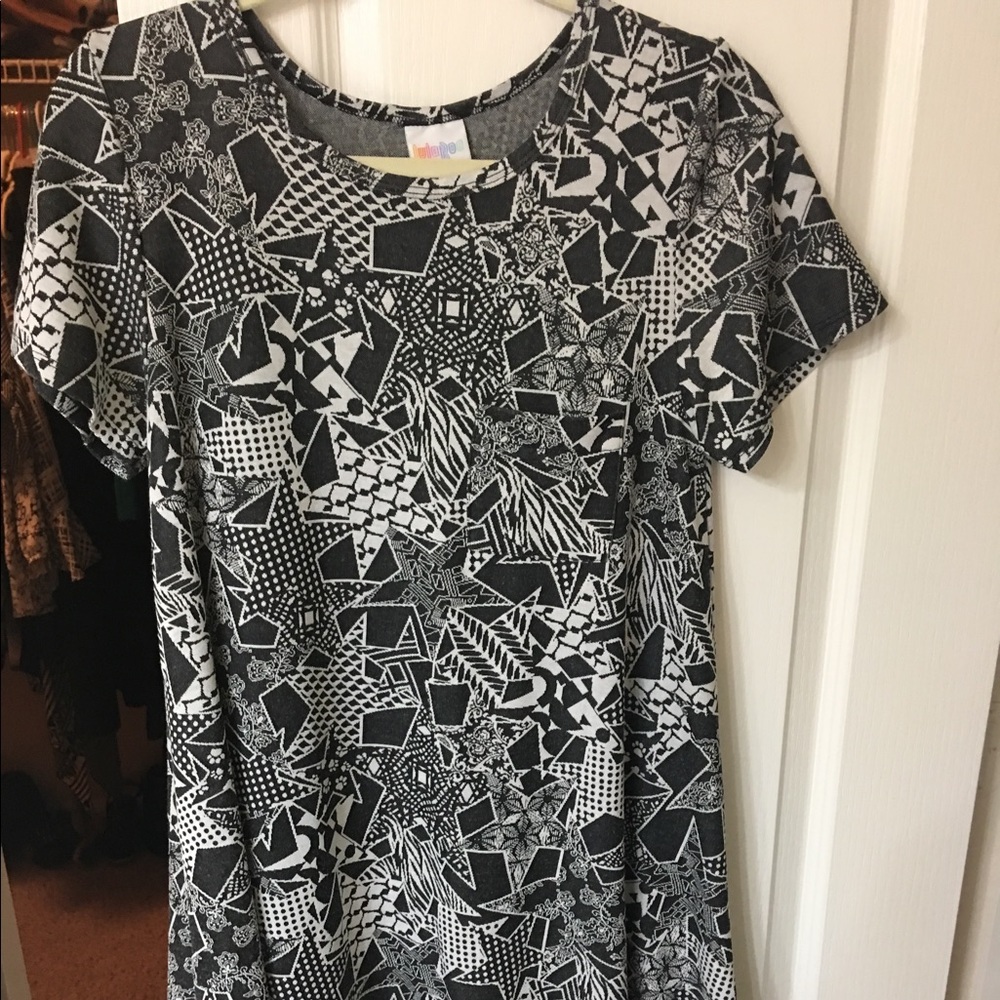 Super fun EUC LuLaRoe Carly