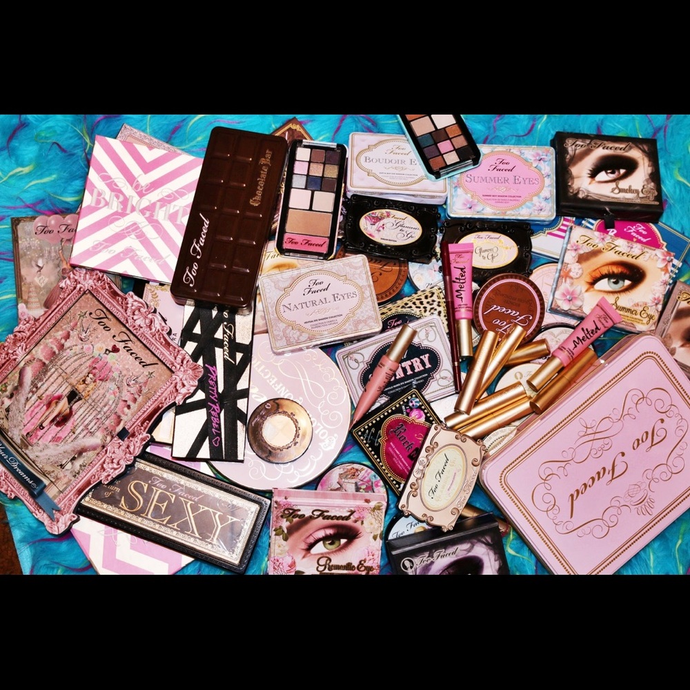 💕5 ⭐️ Rated! Mystery High End Makeup Box💕 - Picture 3 of 8