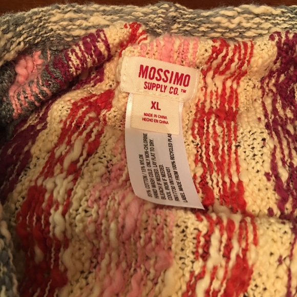 Mossimo sweater - Picture 2 of 3