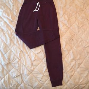 H&M Burgundy joggers