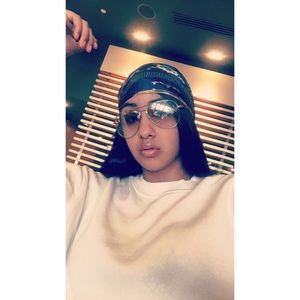 Meet your Posher, Kayla