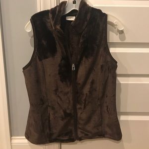 Kim rogers- NWT brown polyester vest!