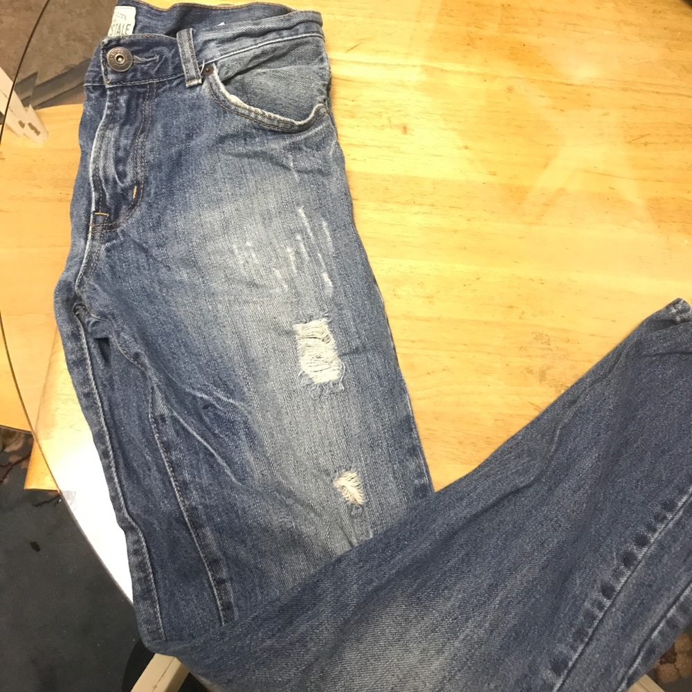 Men's Ripped Jean Design