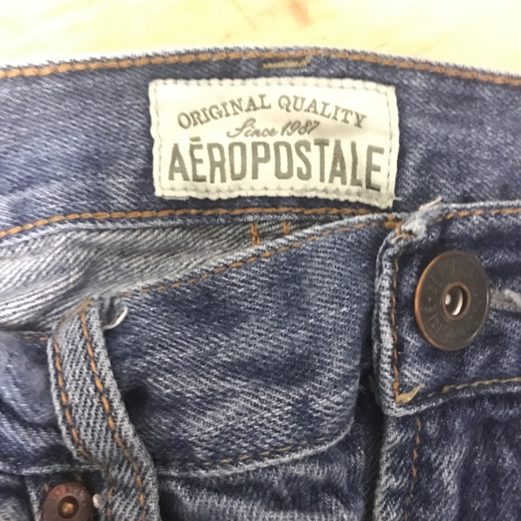 Men's Ripped Jean Design - Picture 2 of 3