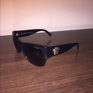 Polarized Versace sunglasses