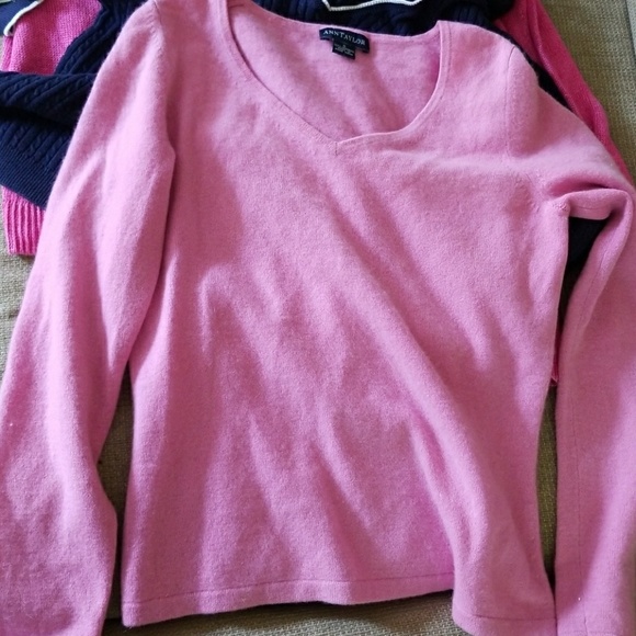 Sweaters (Bundle) - Picture 7 of 7