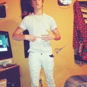 Meet your Posher, Clay