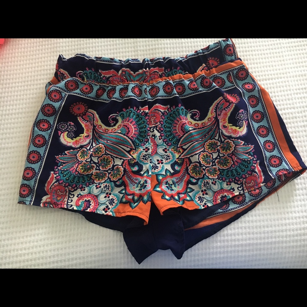 NWT Francesca's shorts