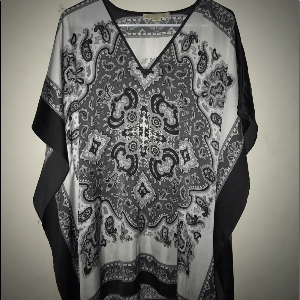 Black and white michael kors top
