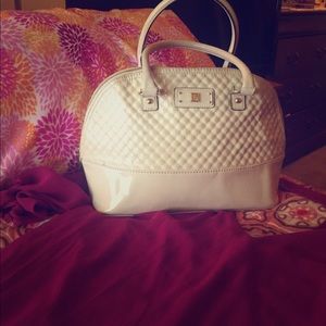 Authentic Anne Klein bag 👜👗💁🏽🎀