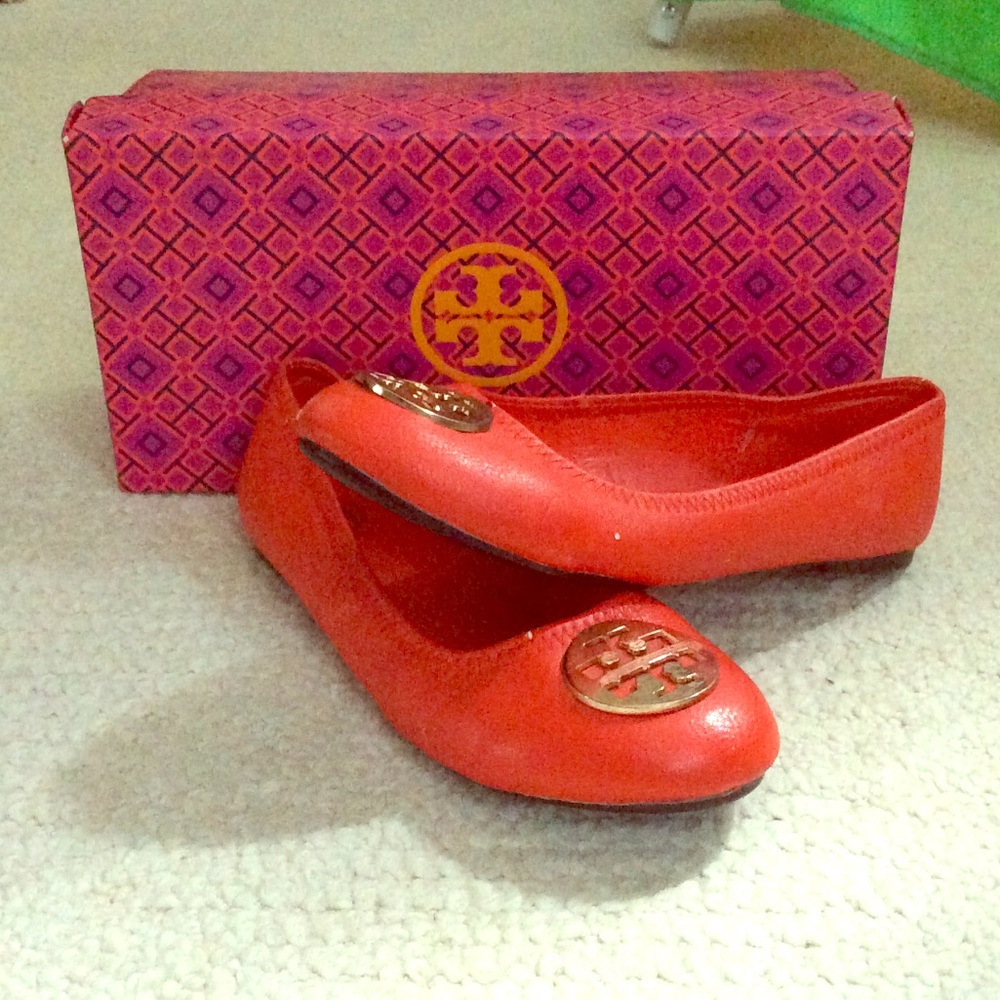 Red Tory butch Rivera flats
