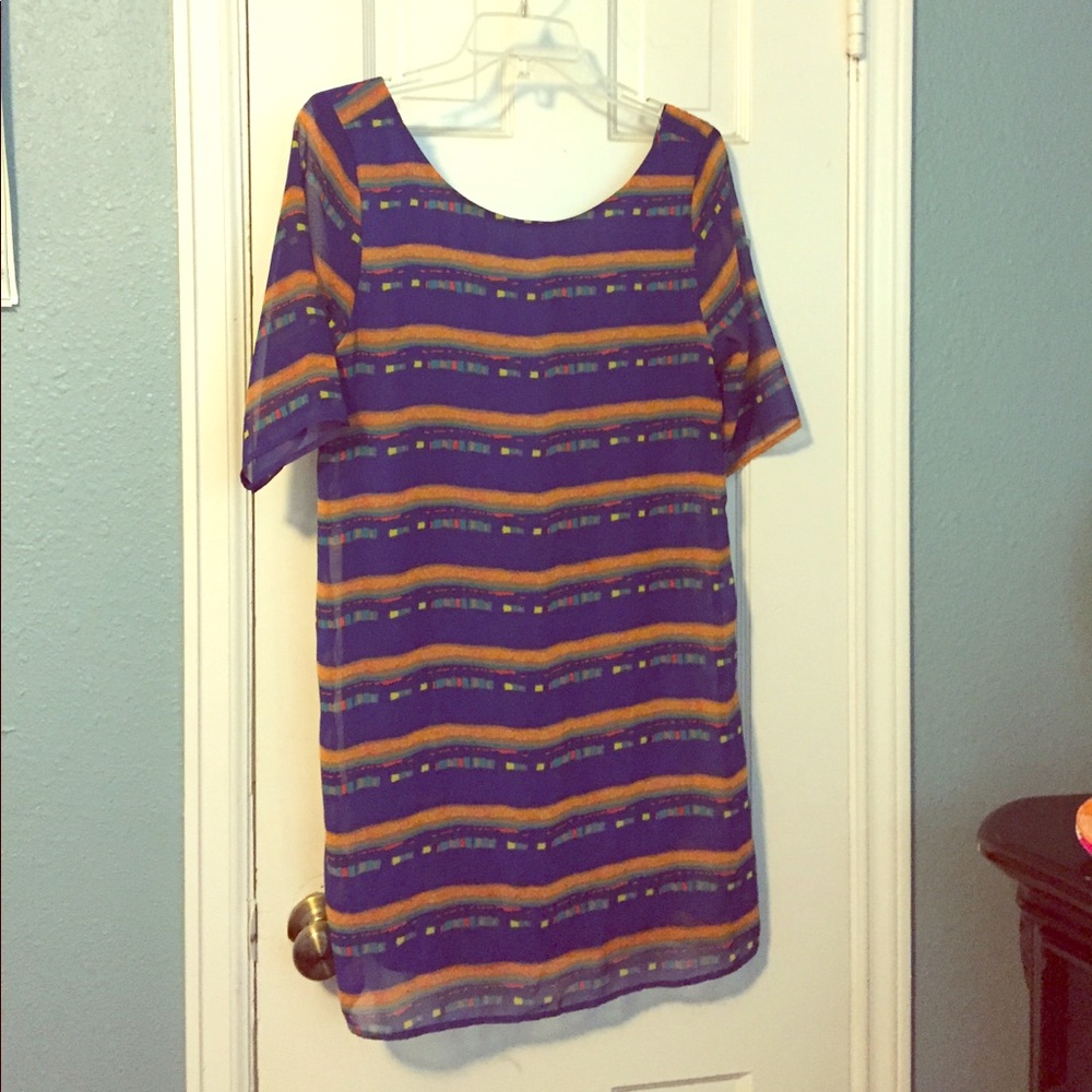 Blue patterned flowy dress