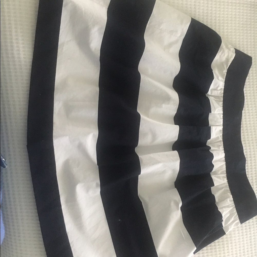 Navy and white striped banana republic skirt