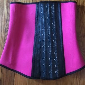 Waist cincher