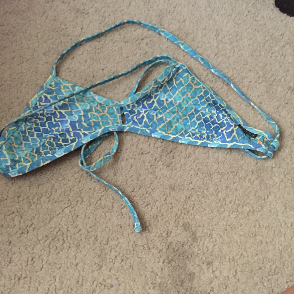 Jolyn Scale Top