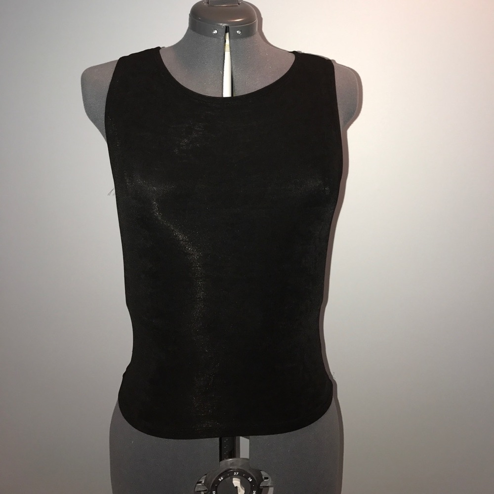 Lejay sleeveless shirt.