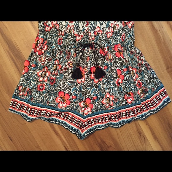 Express Floral Off Shoulder Romper, size medium - Picture 4 of 6