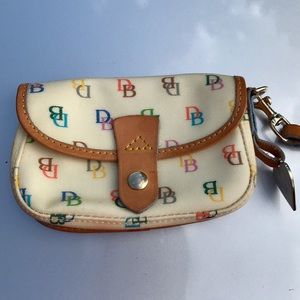 Dooney and Bourke small wristlet