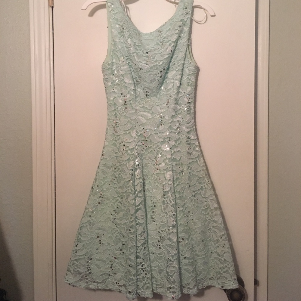 Windsor formal dress