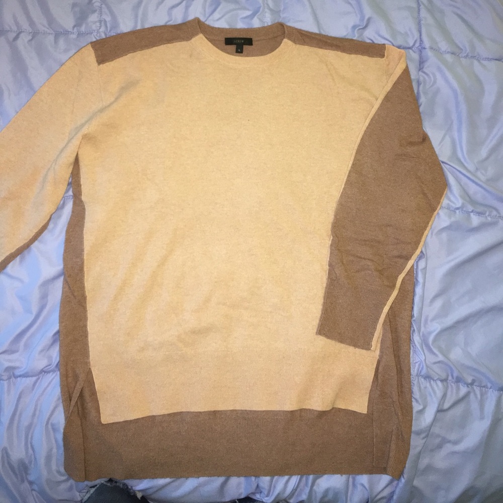 Tan/dark tan sweater