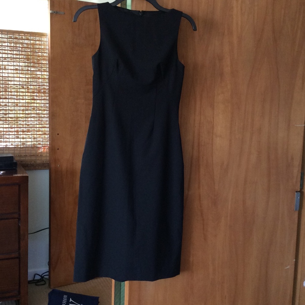 Theory Virgin Wool Size 2 Black Sheath Dress
