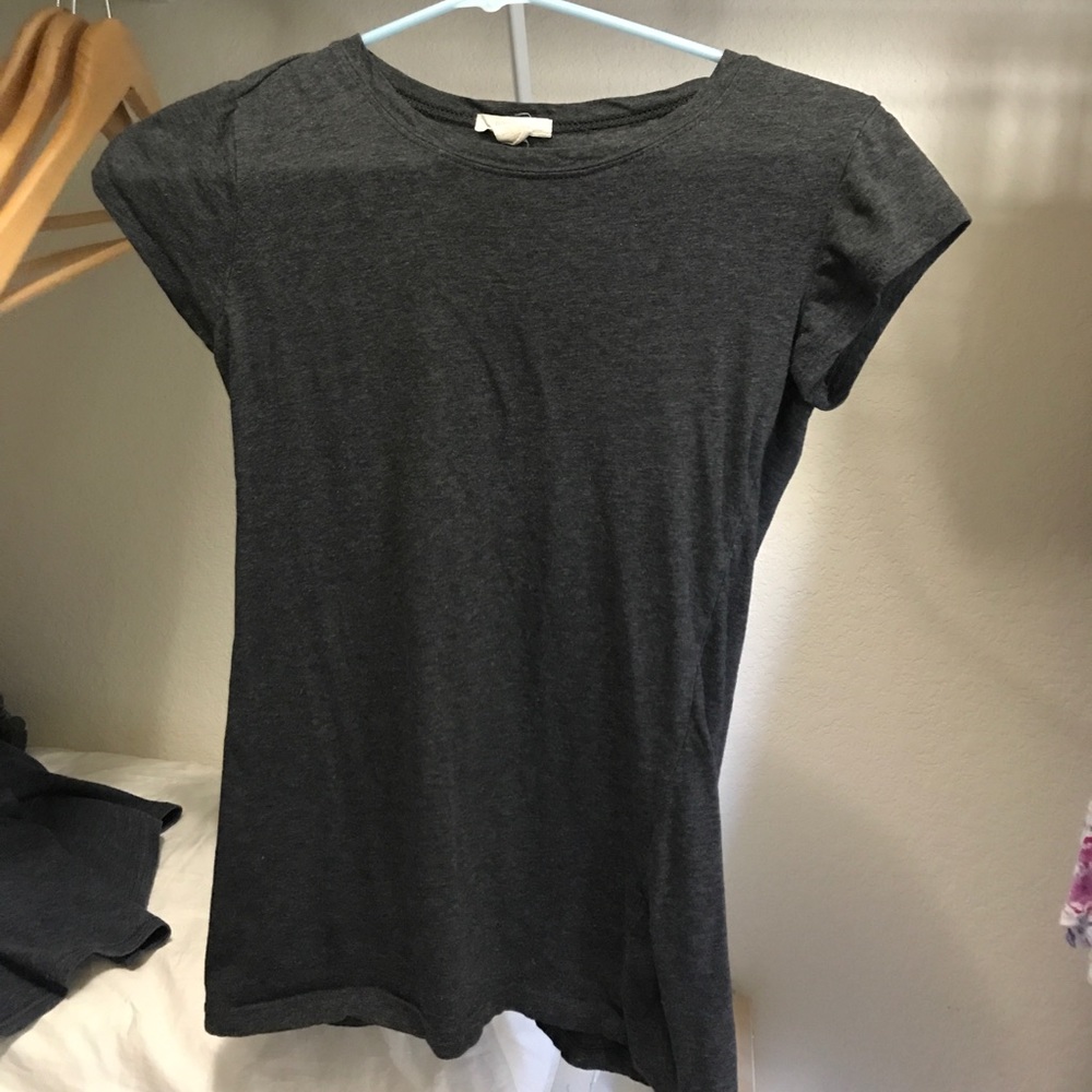 plain grey tee