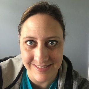 Meet your Posher, Holly