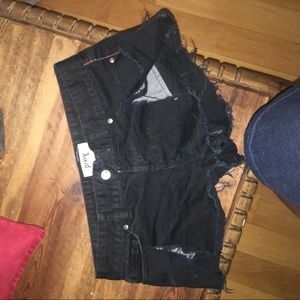 Pink destroyed black jean shirts