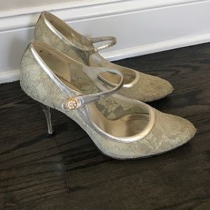 Gold Lacey Stuart Weizman 3" heels