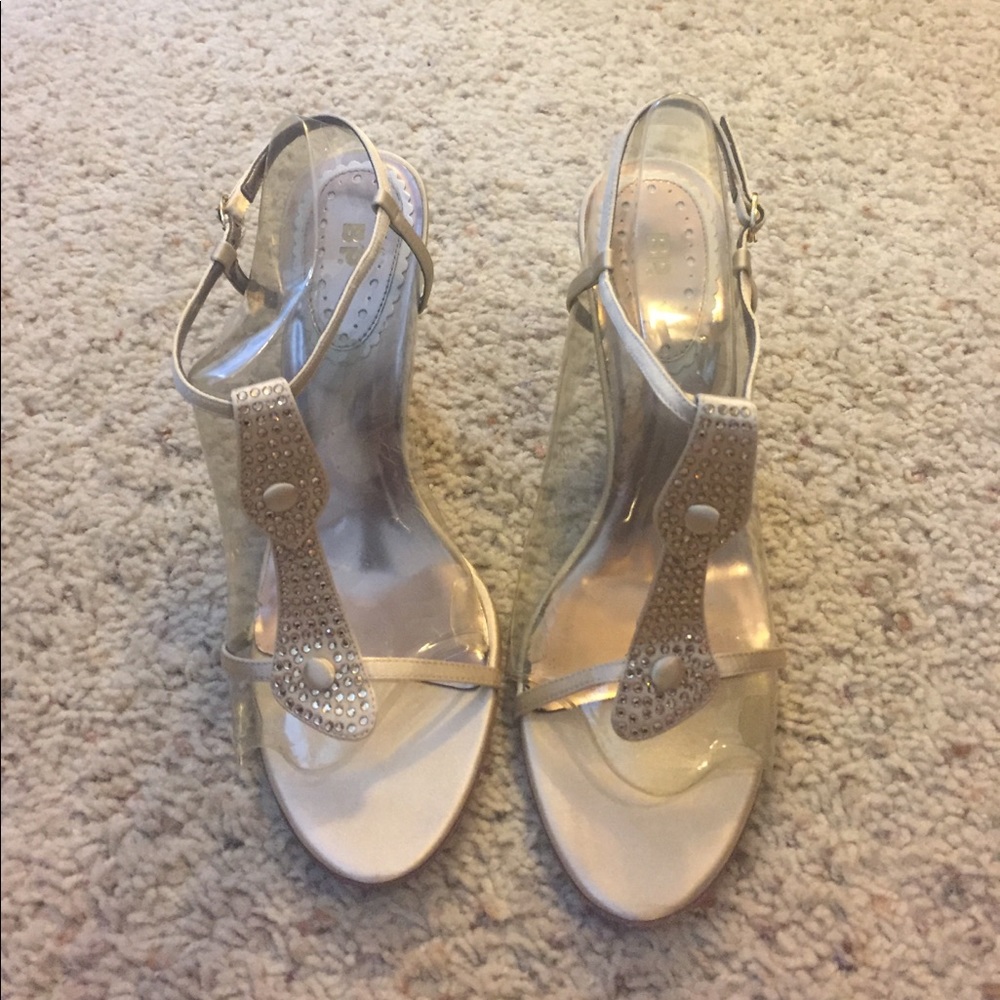 Blush color dressy sandals size 11