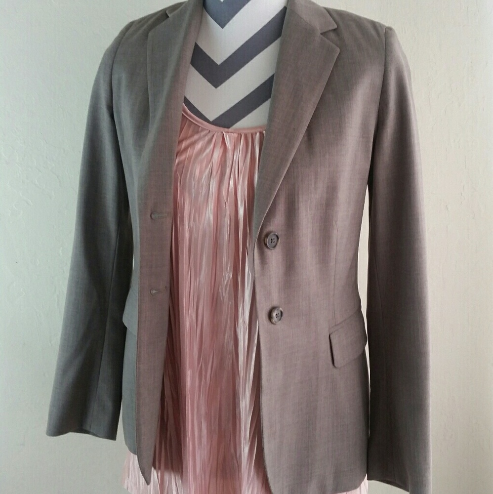 Xhilararion pink wrinkle style top