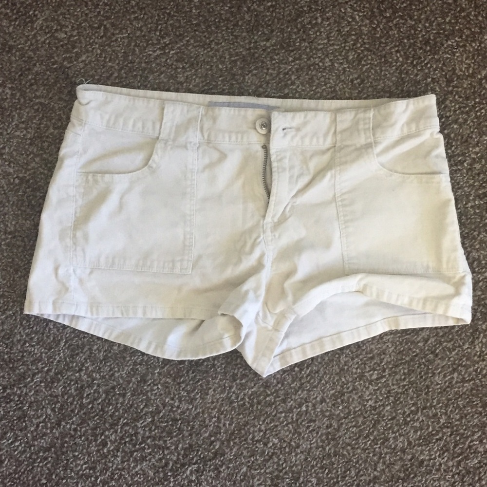 Beige shorts