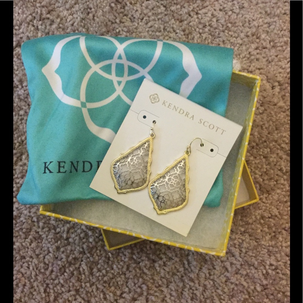 SOLD ON MERCARI Kendra Scott Earrings