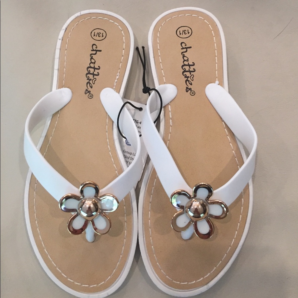 **NWT** Chattie white flip flops