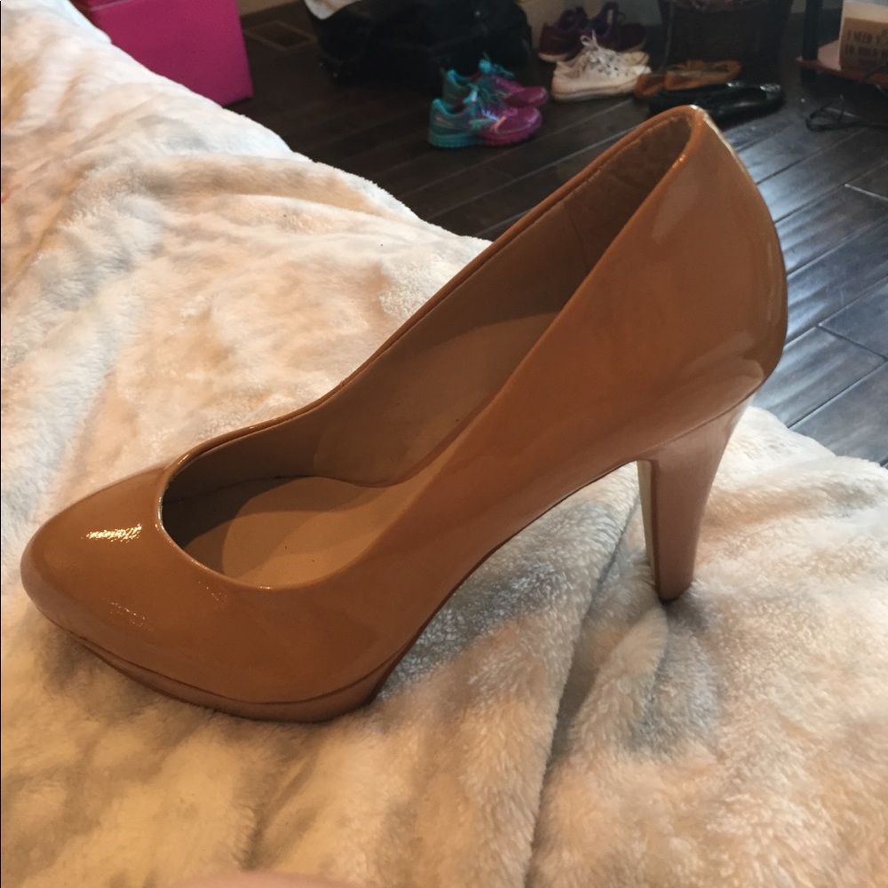 Jessica Simpson Nude Heels size 5.5