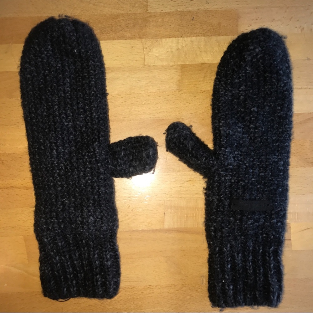 Charcoal Oakley Fleece Lined Mittens