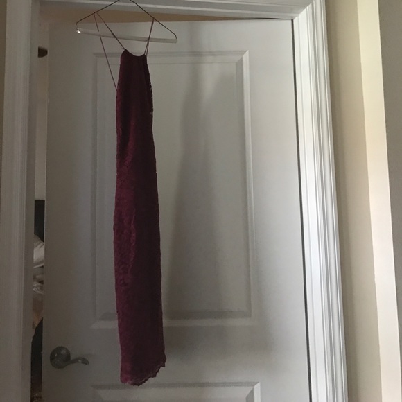 Backless laced dress - Picture 4 of 7