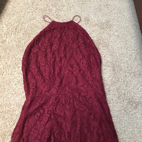 Backless laced dress - Picture 6 of 7