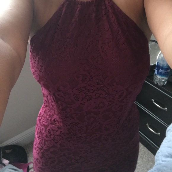 Backless laced dress - Picture 7 of 7