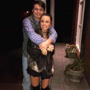 Meet your Posher, Macey