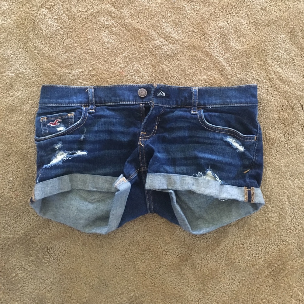 Dark blue ripped shorts